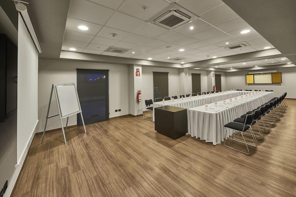 City Express By Marriott Tepic Exterior photo