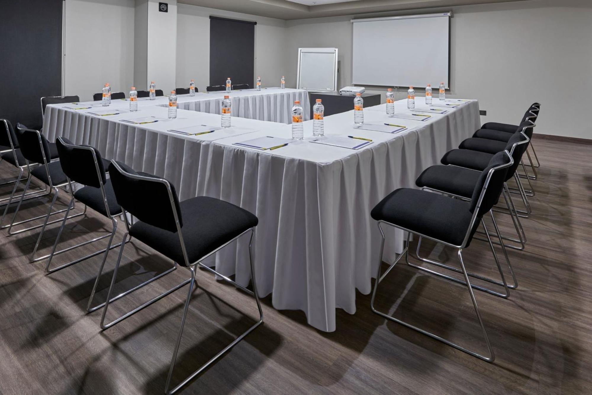 City Express By Marriott Tepic Exterior photo