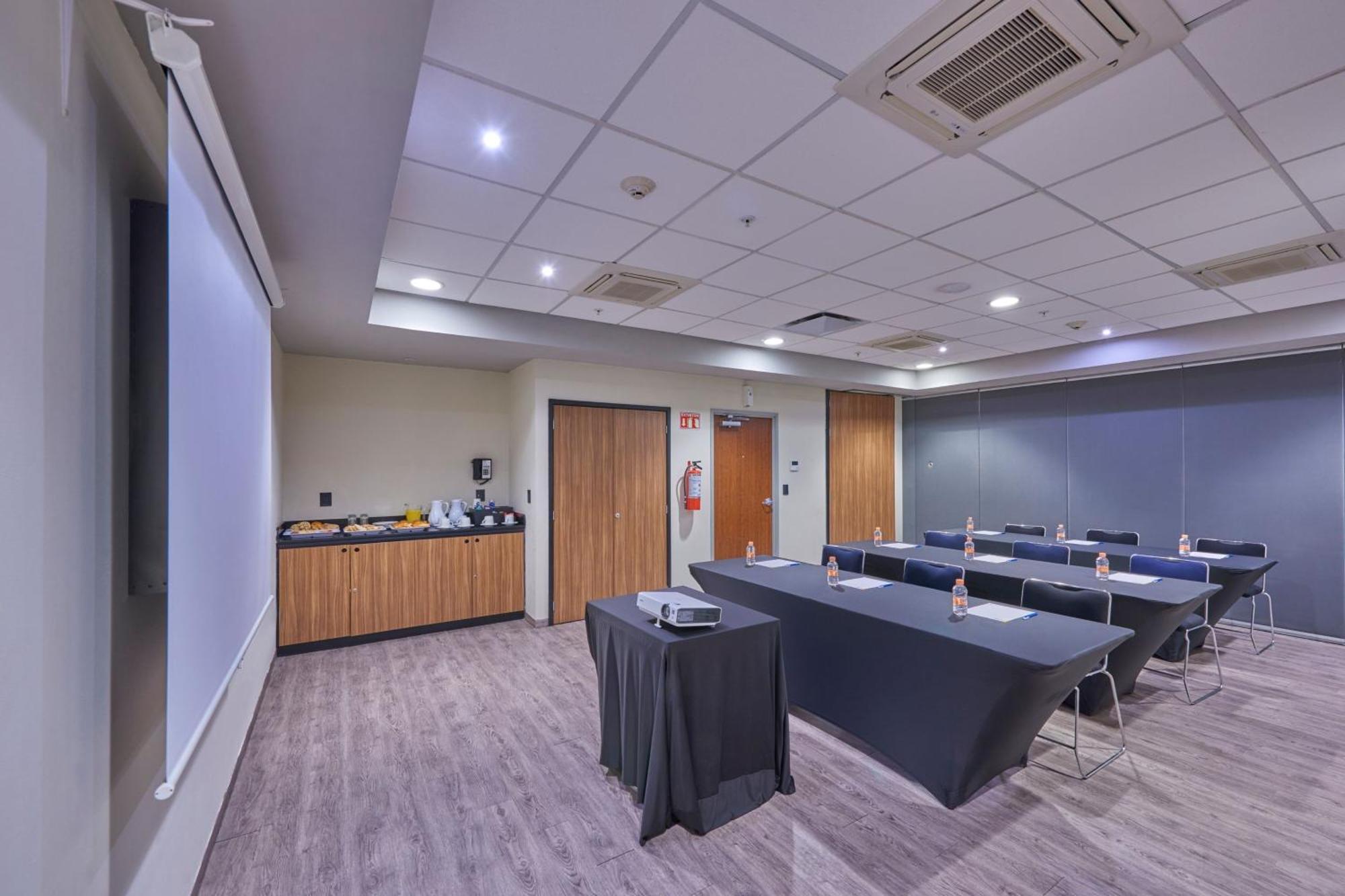 City Express By Marriott Tepic Exterior photo