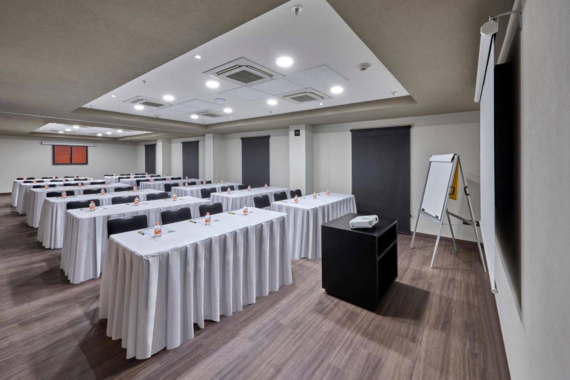 City Express By Marriott Tepic Exterior photo