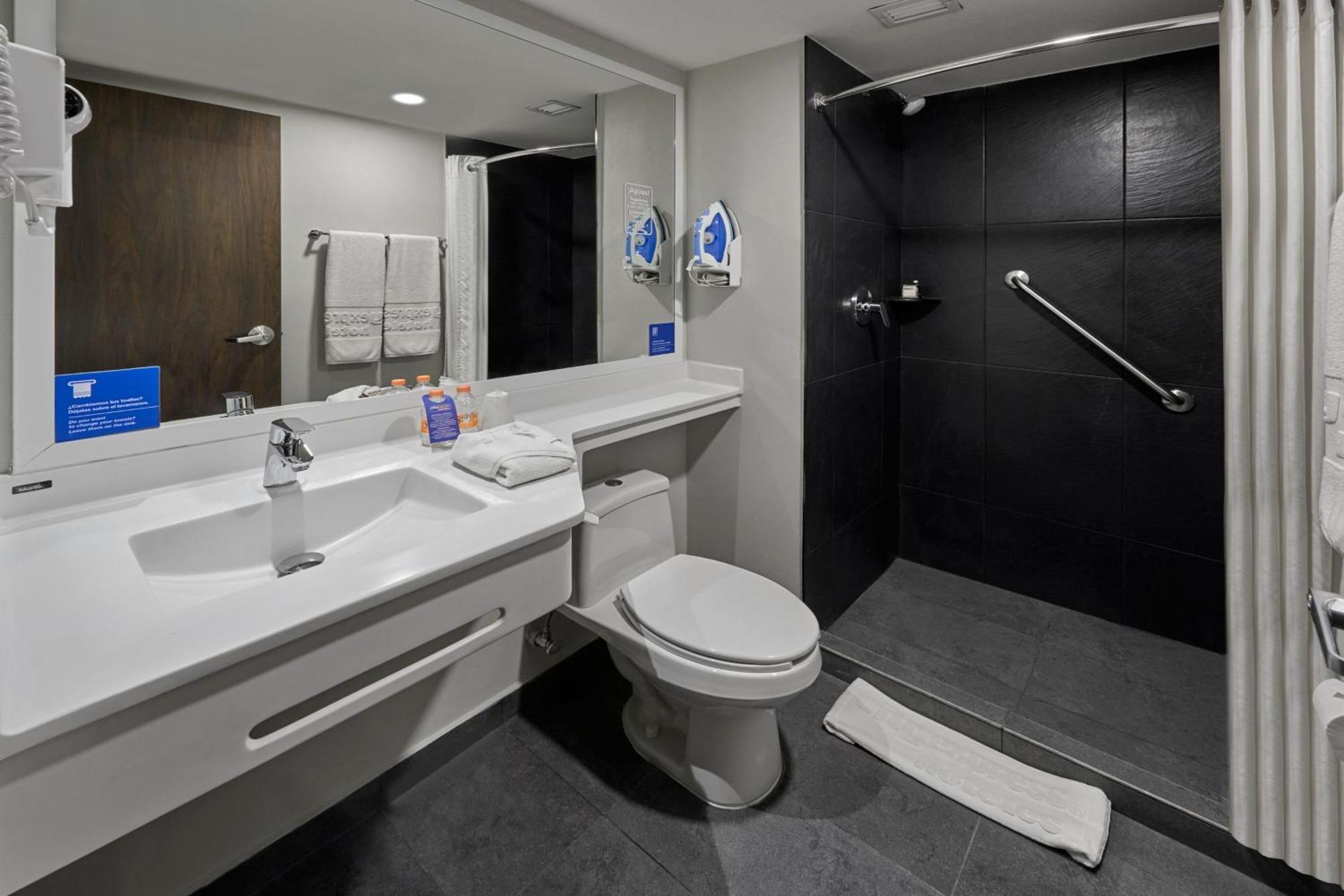 City Express By Marriott Tepic Exterior photo